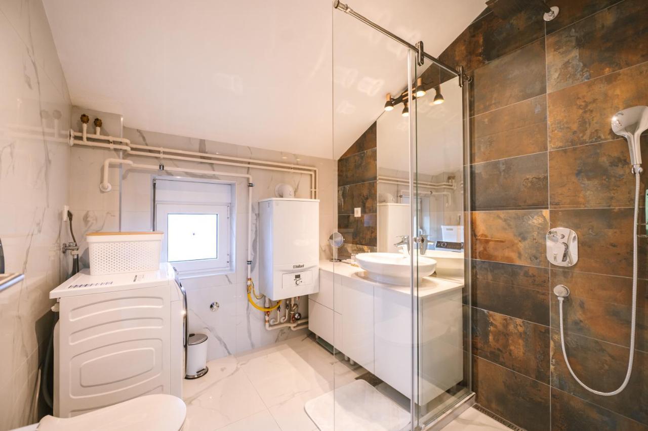 Mikonos Apartman Surčin Екстериор снимка