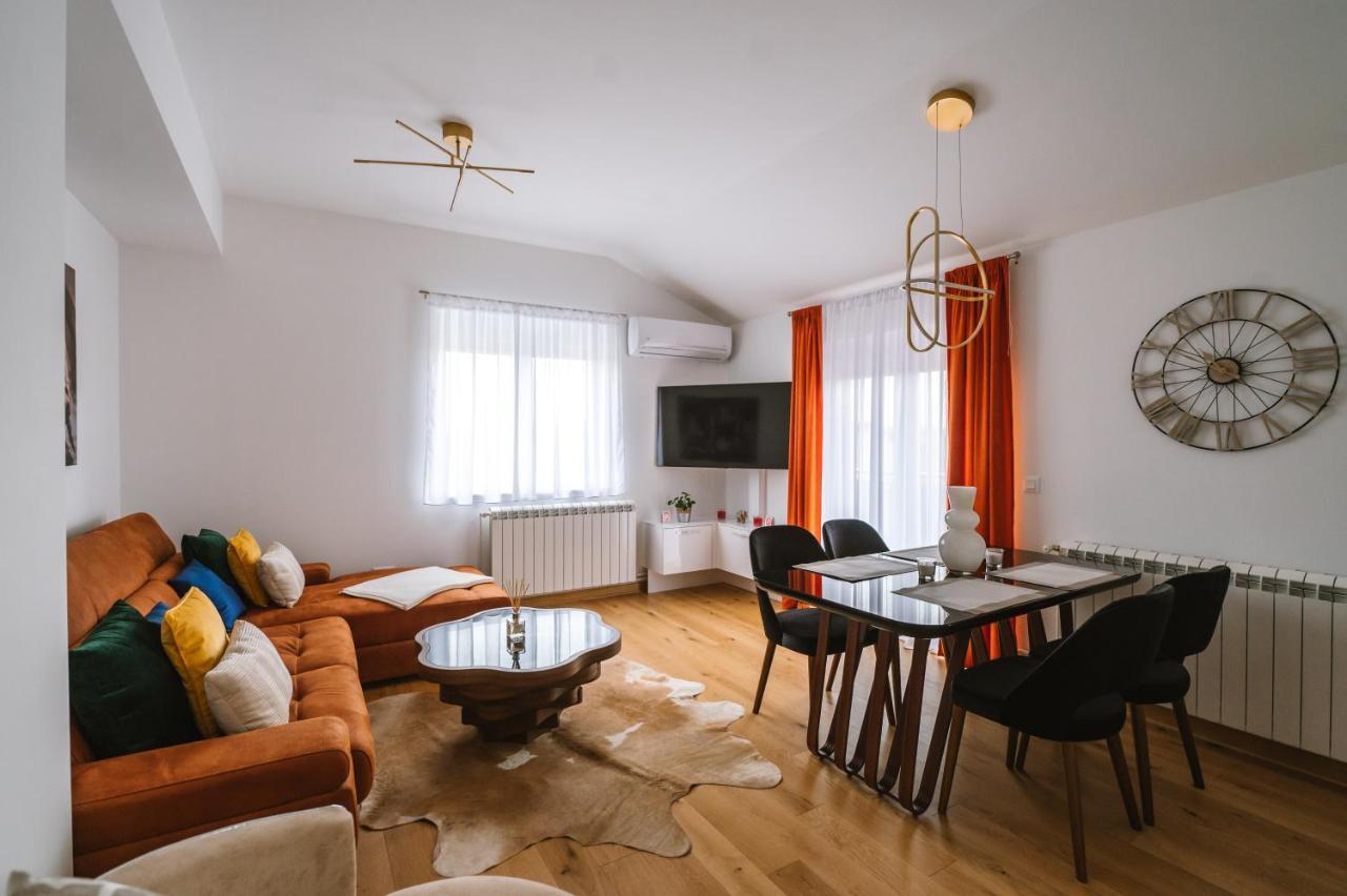 Mikonos Apartman Surčin Екстериор снимка